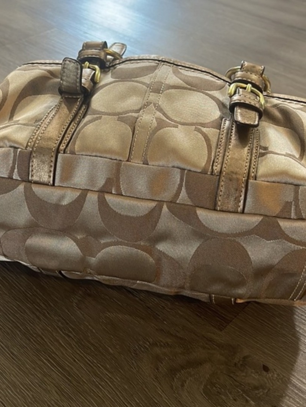 Coach Bag - Picture 4 of 11